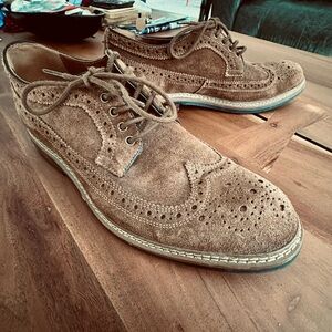 Suede Wingtip Men’s shoes Size 8.5 
9/10 Condition - Nordstrom - Clean!!